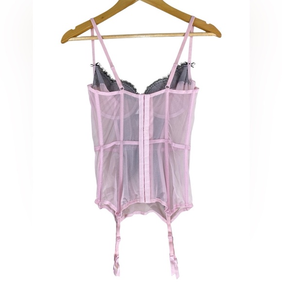 Victoria’s Secret Baby Pink & Black Lace Crystal Detail Corset Top Size 34D - Picture 3 of 8